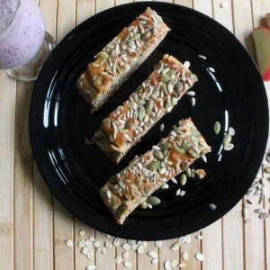 Apple and Oat Protein Bars Recipe (VIDEO)